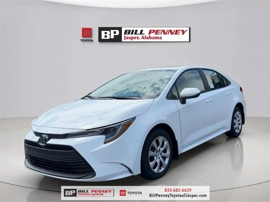 2025 Toyota Corolla LE photo 1