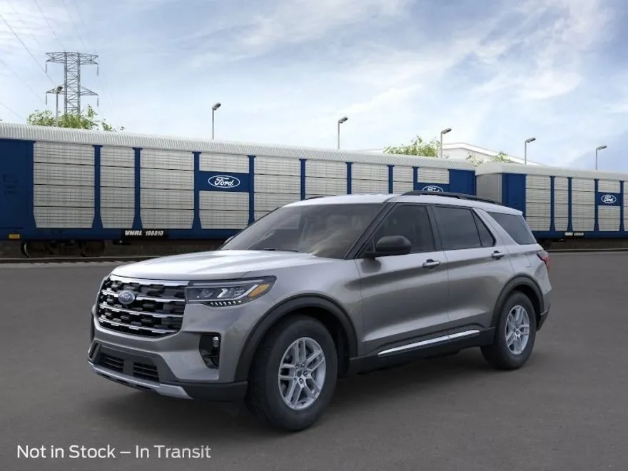 2025 Ford Explorer photo 1
