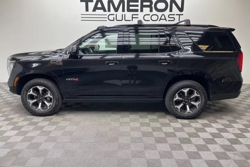 2026 Gmc Yukon AT4 Ultimate photo 1