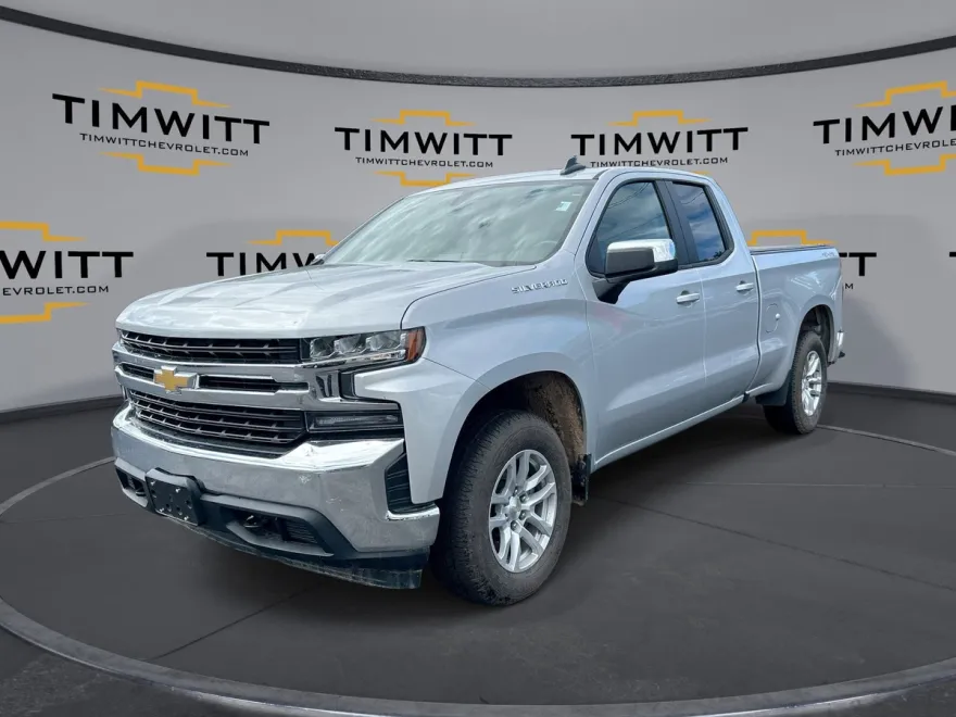 2020 Chevrolet Silverado 1500 LT photo 1