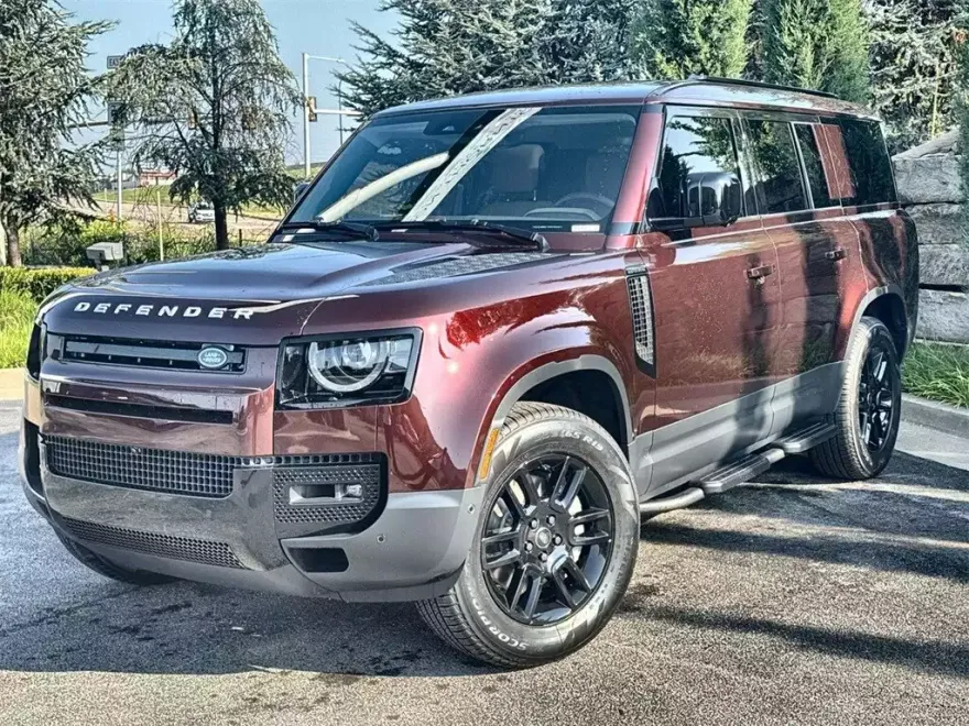 2025 Land Rover Defender 130 S photo 1