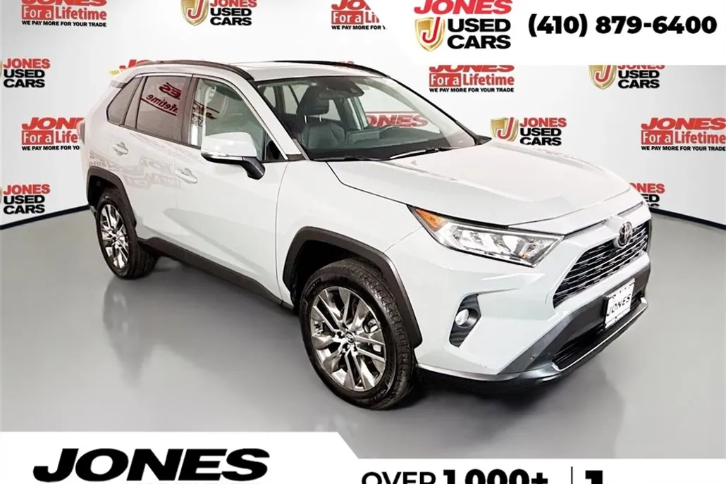 2020 Toyota RAV4 XLE Premium photo 1