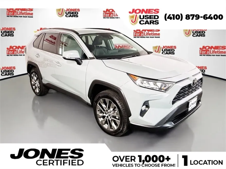 2020 Toyota RAV4 XLE Premium photo 1