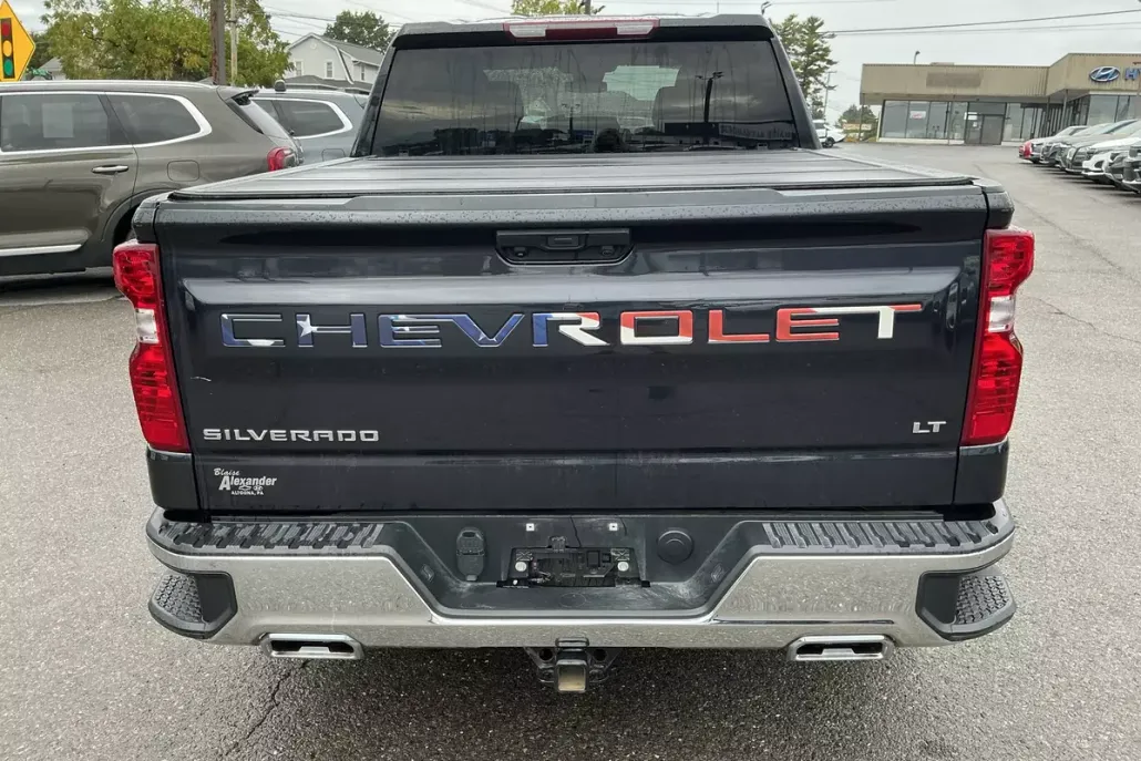 2023 Chevrolet Silverado 1500 LT photo 1