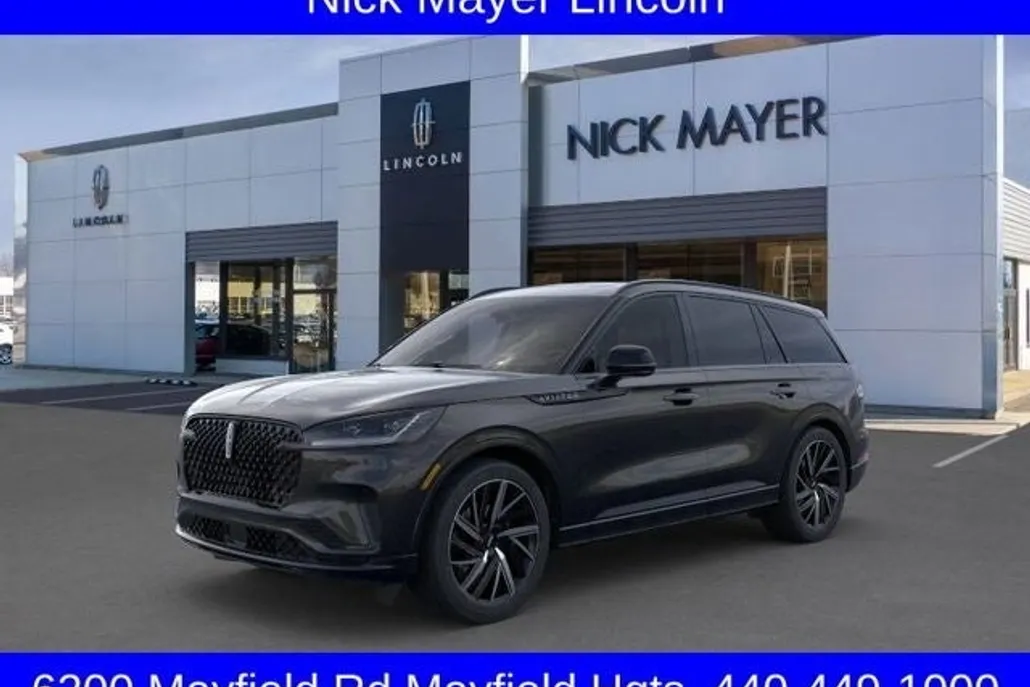 2025 Lincoln Aviator Black Label photo 1