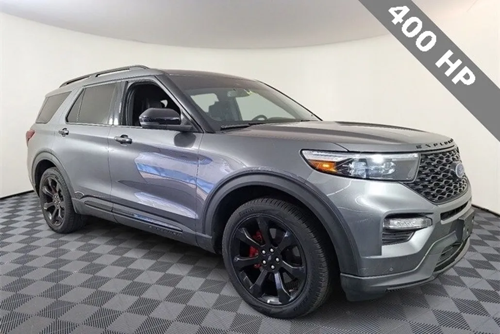 2023 Ford Explorer ST photo 1