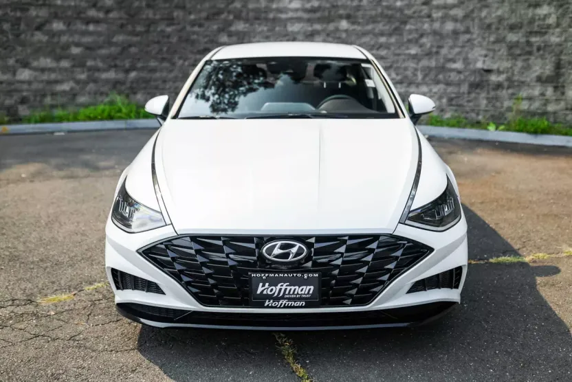 2022 Hyundai Sonata SEL photo 1