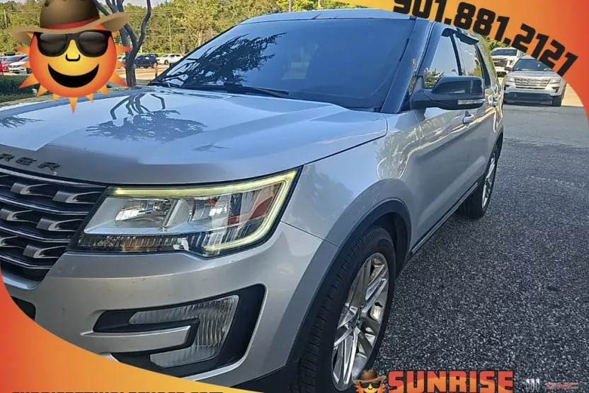 2017 Ford Explorer XLT photo 1
