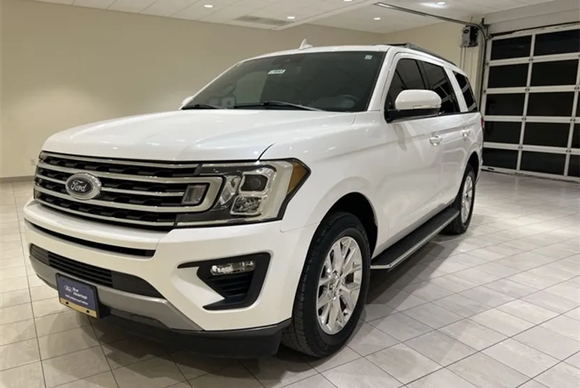2021 Ford Expedition XLT photo 1