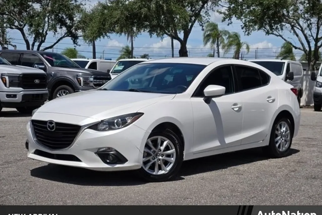 2015 Mazda Mazda3 Touring photo 1