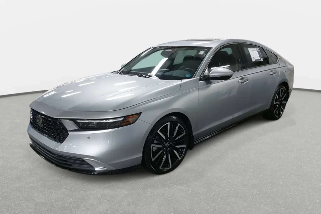2024 Honda Accord Hybrid Touring photo 1