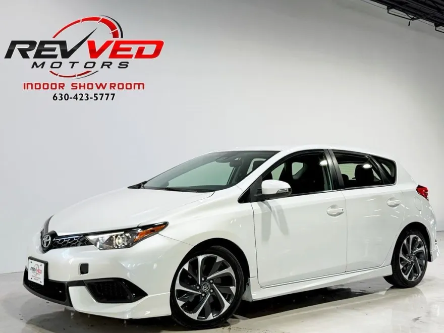 2017 Toyota Corolla iM Base photo 1