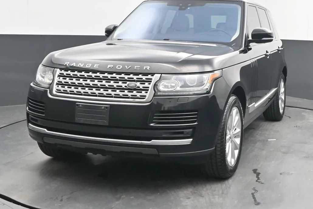 2017 Land Rover Range Rover SuperCharged HSE photo 1