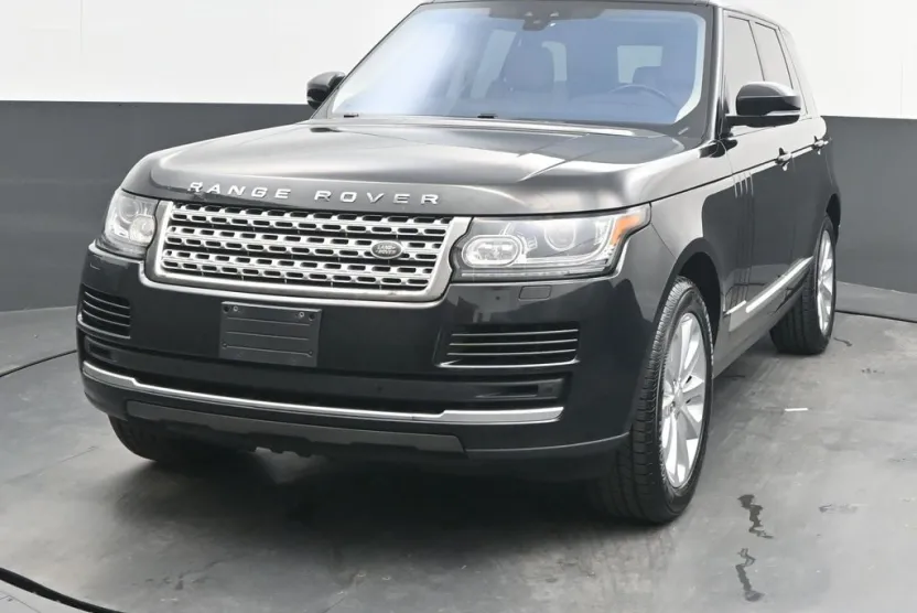 2017 Land Rover Range Rover SuperCharged HSE photo 1