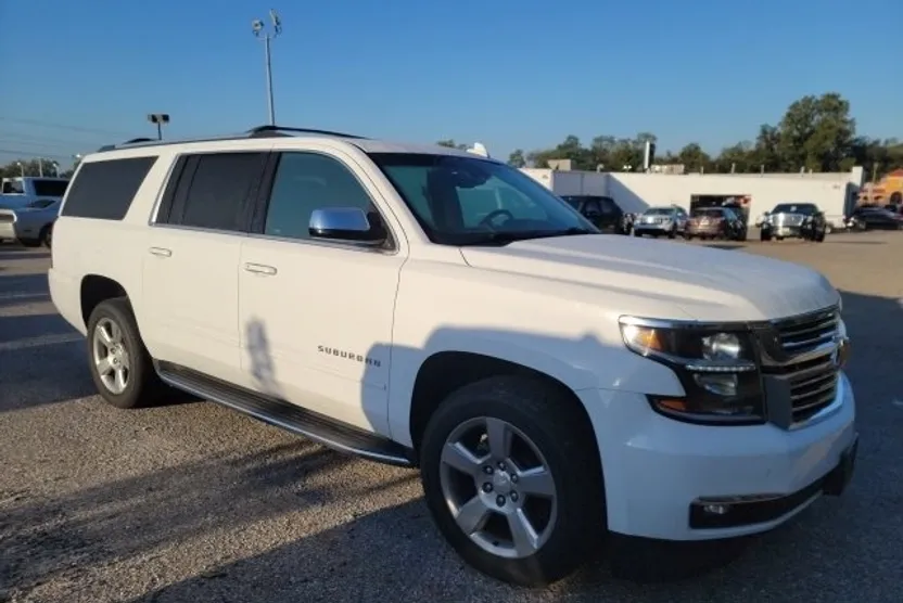 2018 Chevrolet Suburban Premier photo 1