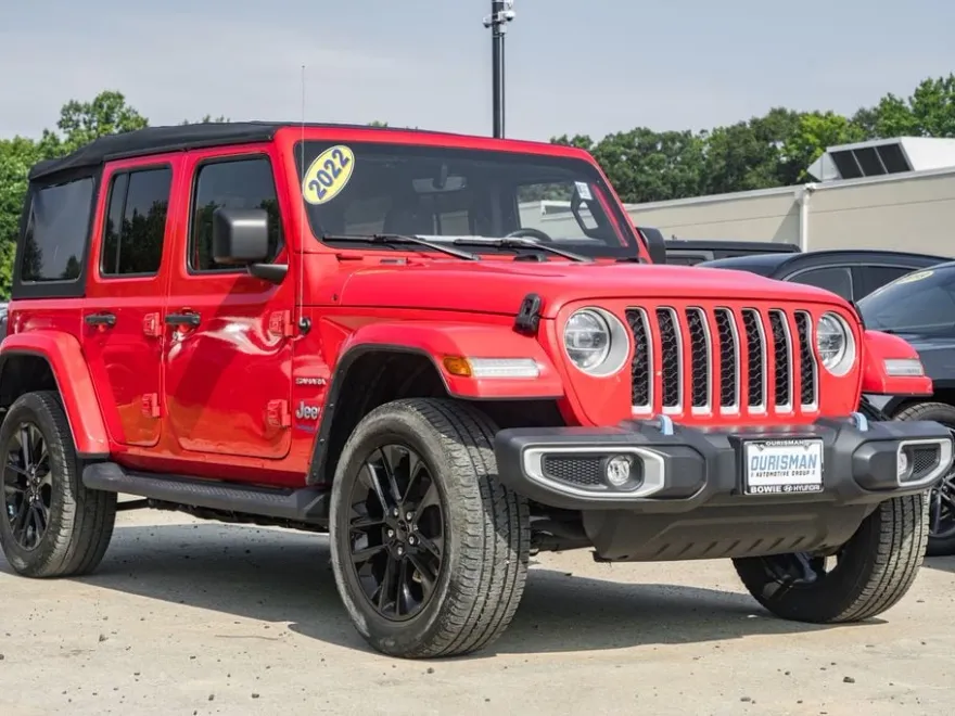 2022 Jeep Wrangler Unlimited 4xe Sahara photo 1