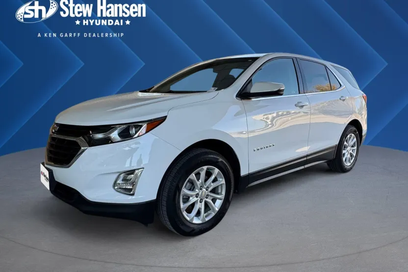 2019 Chevrolet Equinox LT photo 1