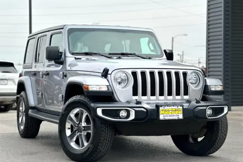 2020 Jeep Wrangler Unlimited Sahara photo 2