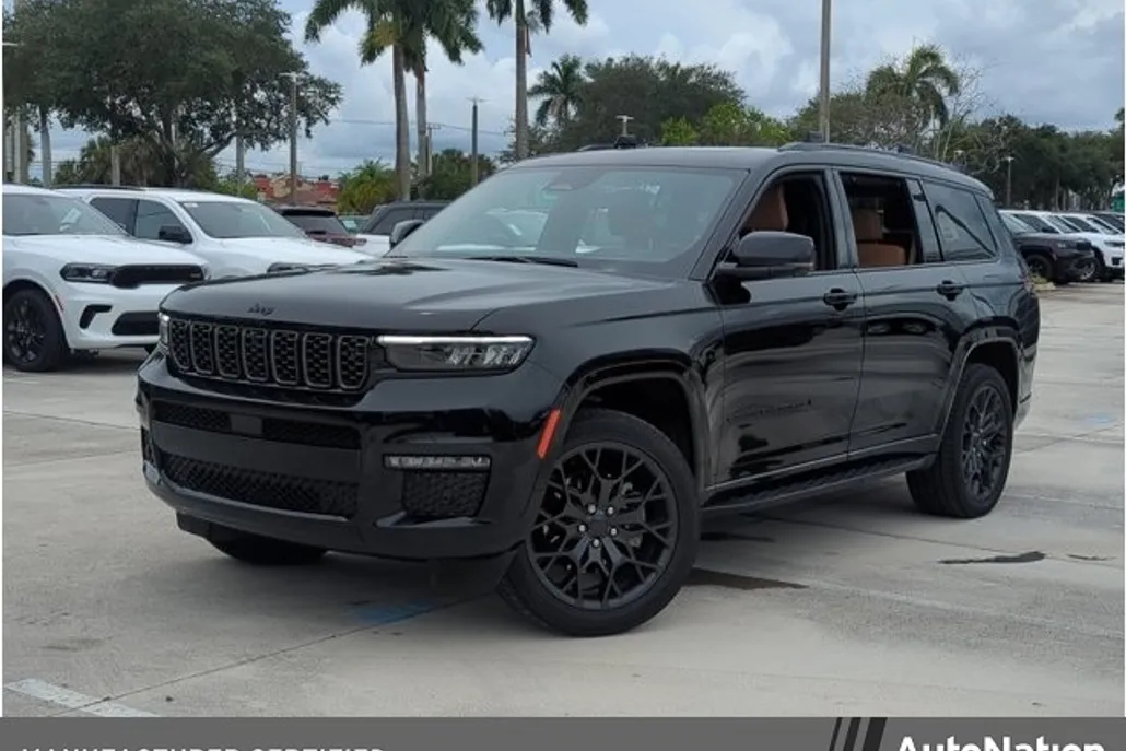 2024 Jeep Grand Cherokee L Summit Reserve photo 1