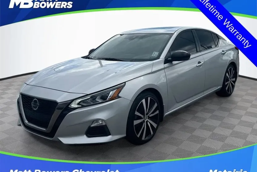 2020 Nissan Altima SR photo 1