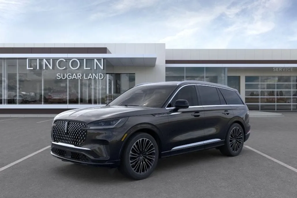 2025 Lincoln Aviator Black Label photo 1
