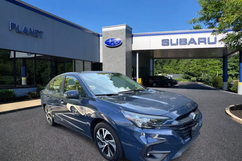 2025 Subaru Legacy Premium photo 1