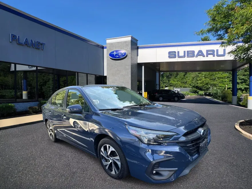 2025 Subaru Legacy Premium photo 1