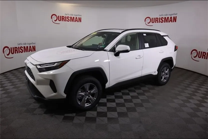 2025 Toyota RAV4 Hybrid XLE photo 1