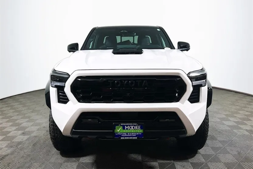 2025 Toyota Tacoma TRD Pro photo 1
