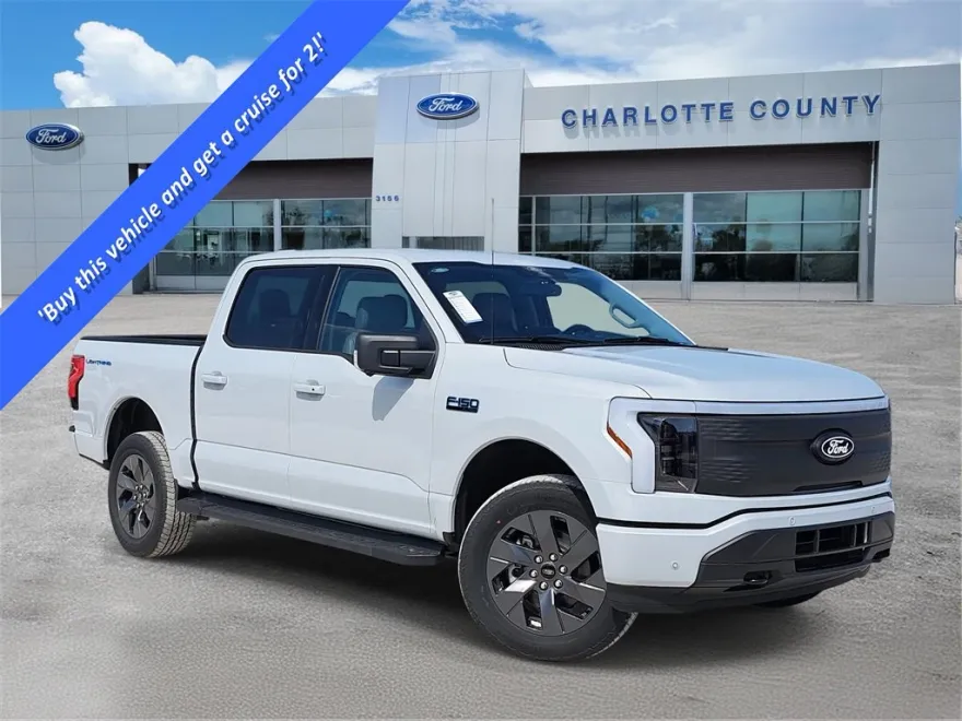 2025 Ford F-150 Lightning photo 1