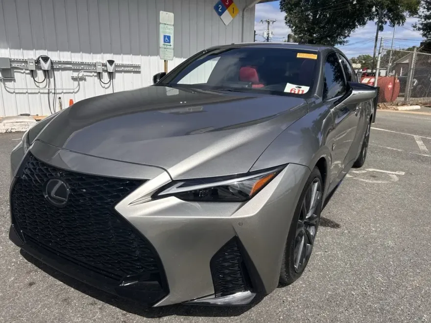 2023 Lexus IS 350 F SPORT photo 1