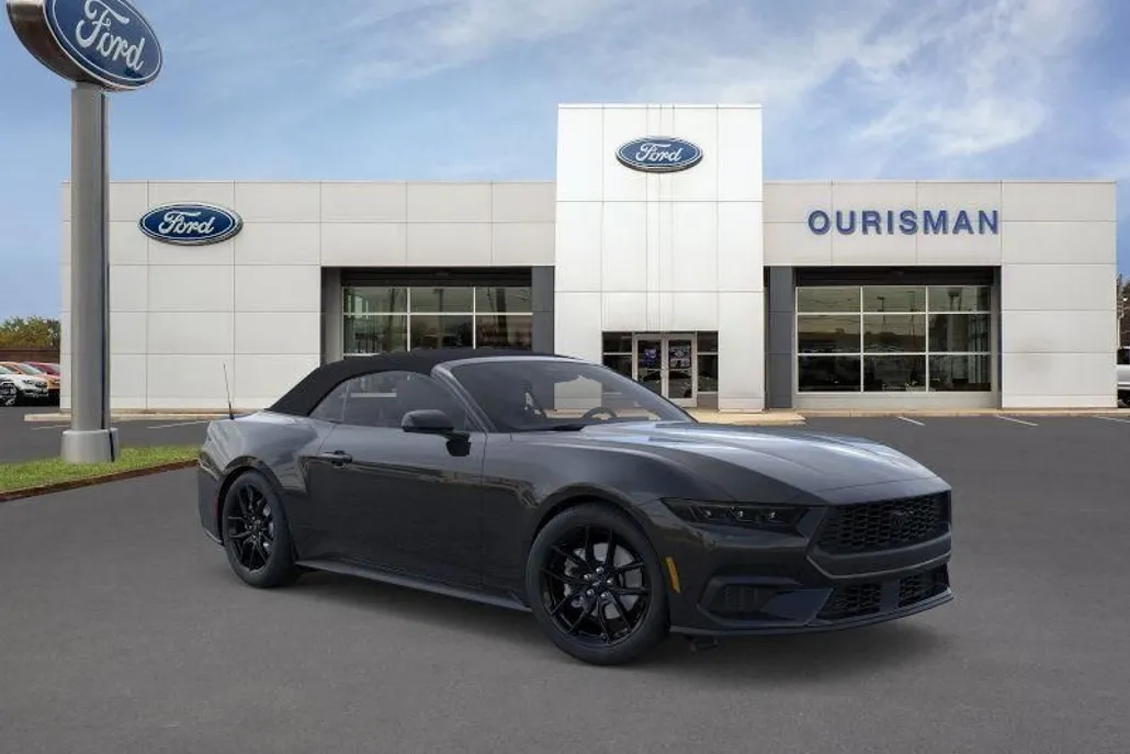 2025 Ford Mustang EcoBoost Convertible photo 1