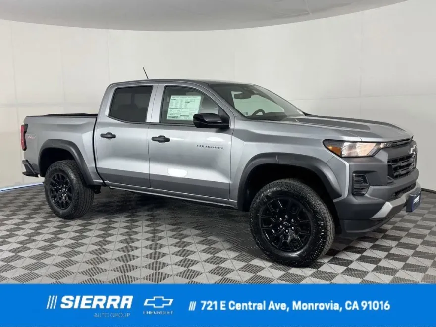 2026 Chevrolet Colorado Trail Boss photo 1