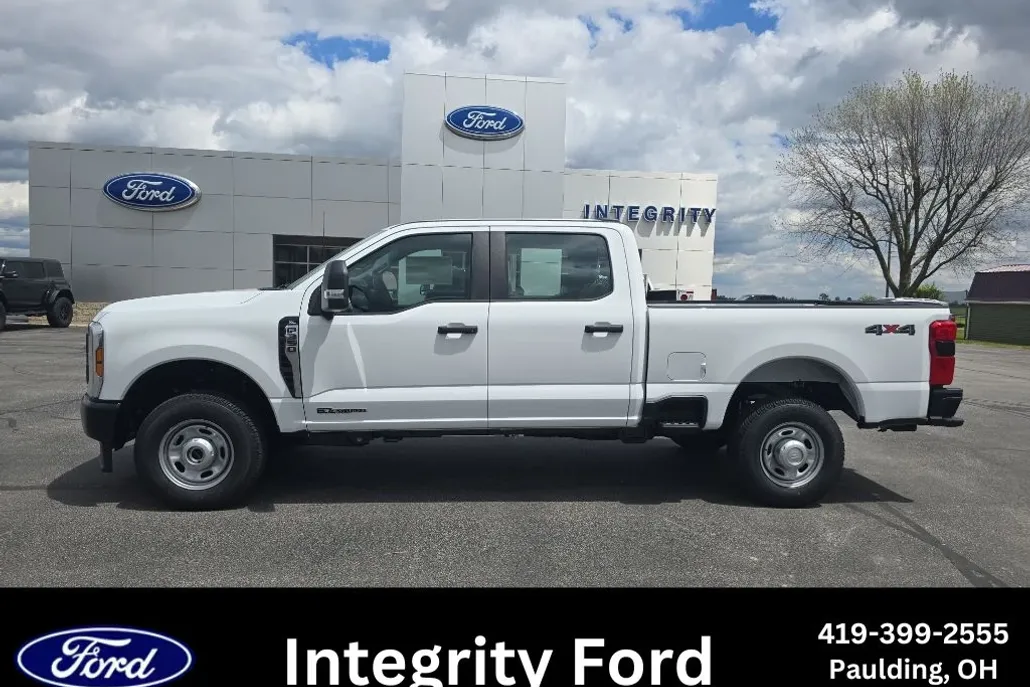2025 Ford F-350 XL photo 1