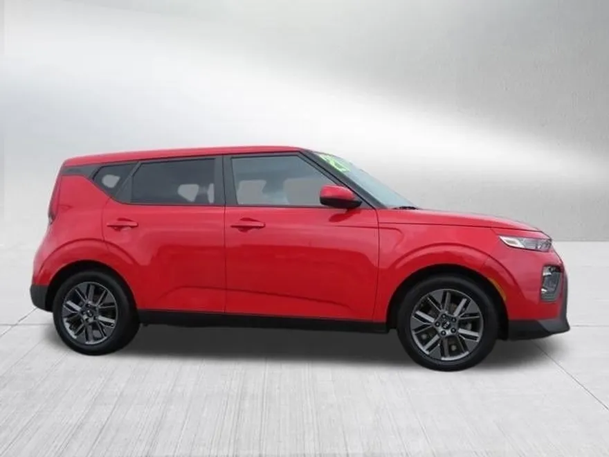 2021 Kia Soul S photo 1