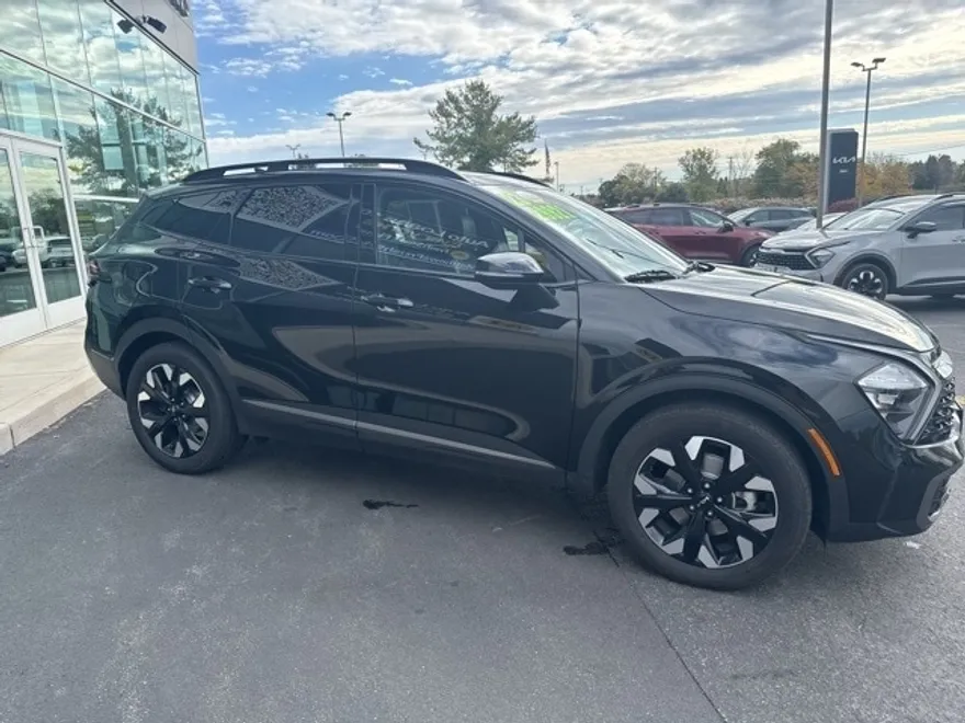 2023 Kia Sportage Plug-In Hybrid X-Line photo 1