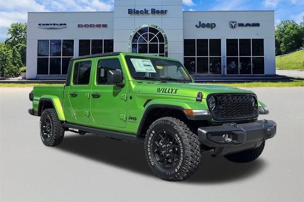 2025 Jeep Gladiator Willys photo 1