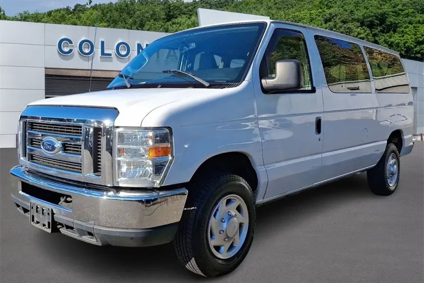 2014 Ford E-350 photo 1