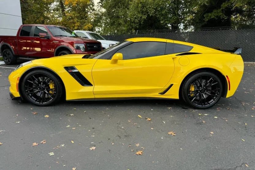 2019 Chevrolet Corvette Z06 Coupe 3LZ photo 1