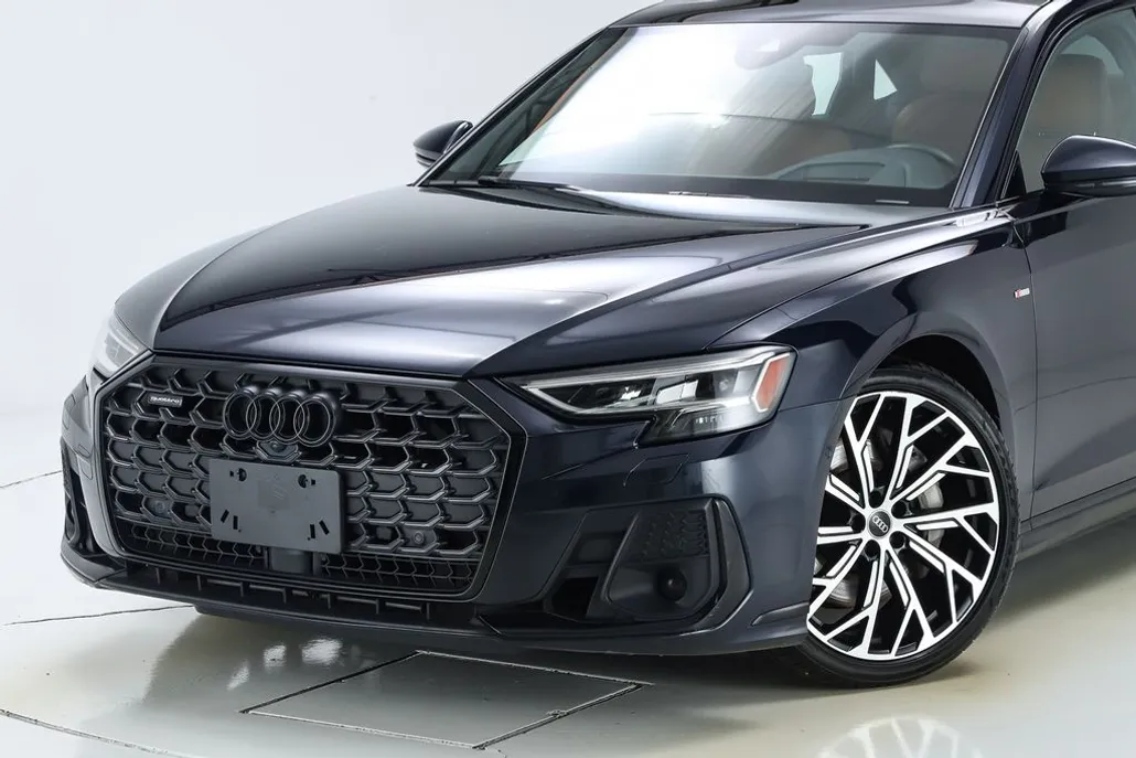2022 Audi A8 L 55 Quattro photo 1