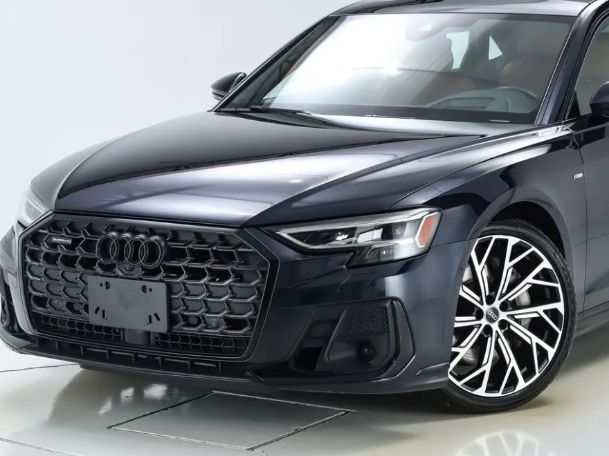 2022 Audi A8 L 55 Quattro photo 1