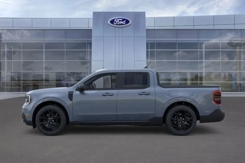 2025 Ford Maverick Lariat photo 1