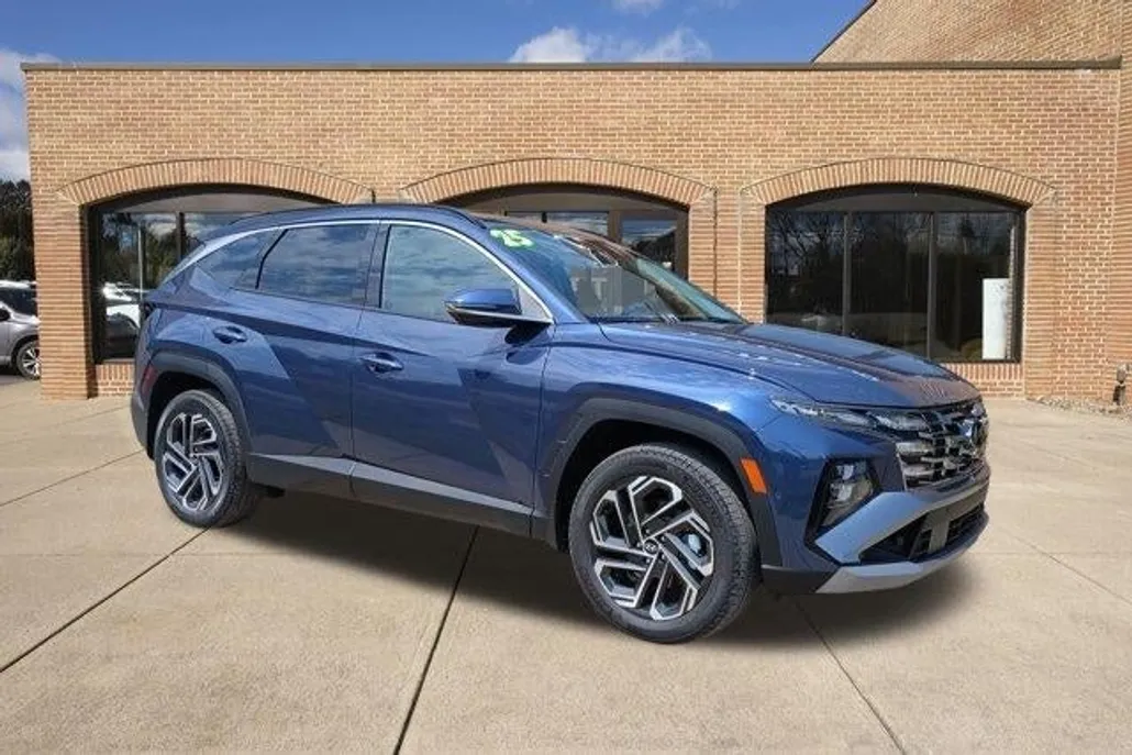 2025 Hyundai Tucson Limited photo 1