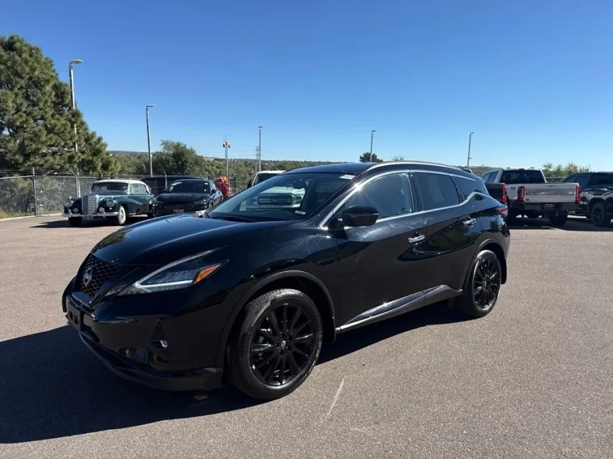2023 Nissan Murano SV photo 1