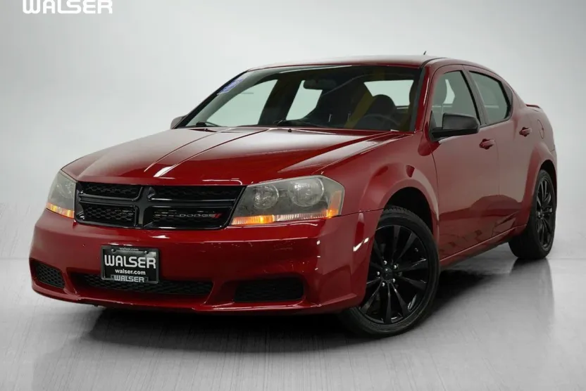 2014 Dodge Avenger SE photo 1