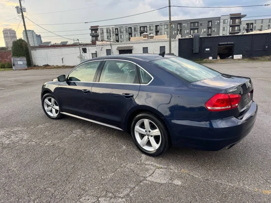 2014 Volkswagen Passat S photo 1