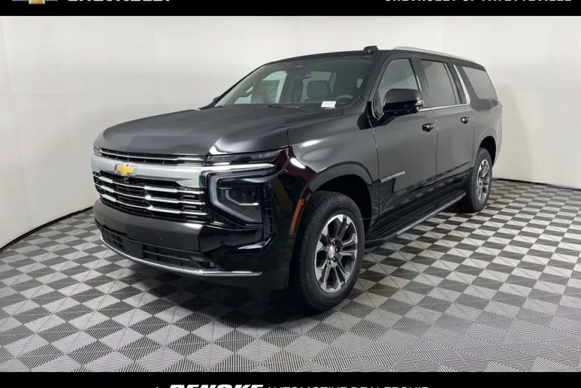 2025 Chevrolet Suburban LT photo 1