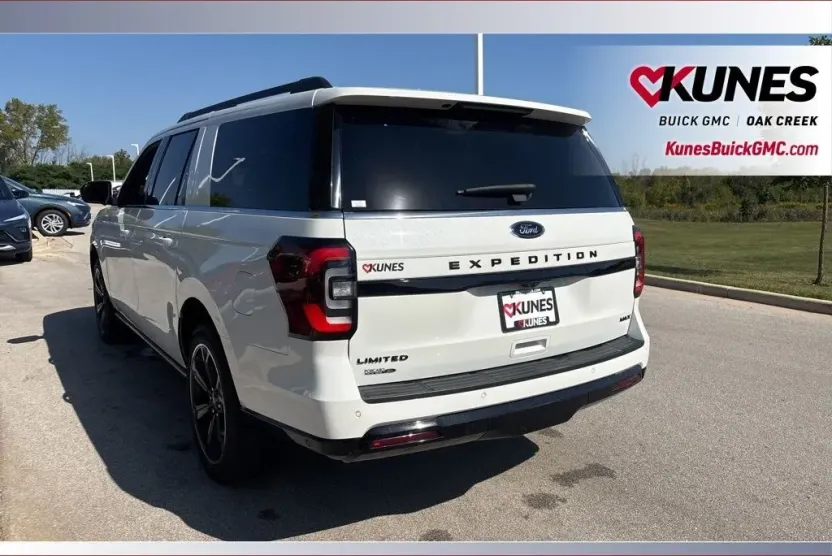 2022 Ford Expedition MAX Limited photo 1