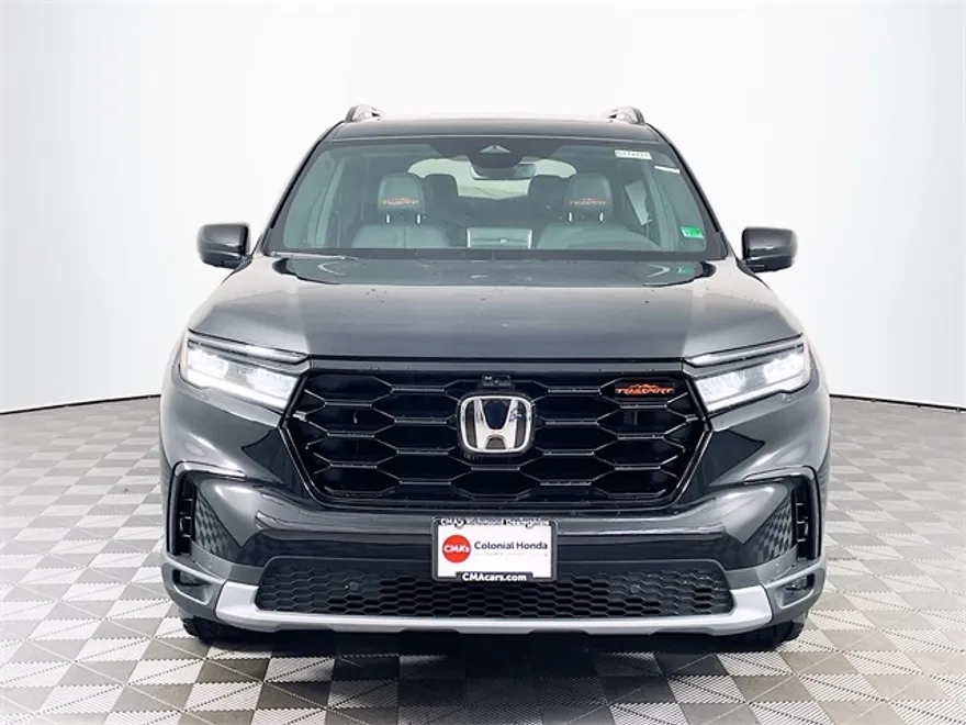 2025 Honda Pilot TrailSport photo 1