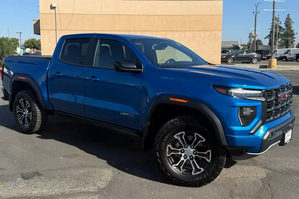 2023 Gmc Canyon AT4 photo 1